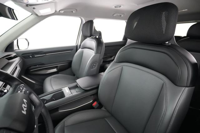 2024 Kia EV9 — photo 3 of 25