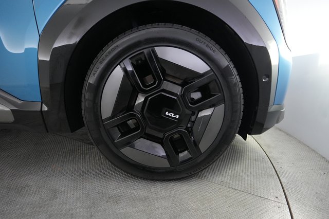 2024 Kia EV9 — photo 16 of 24