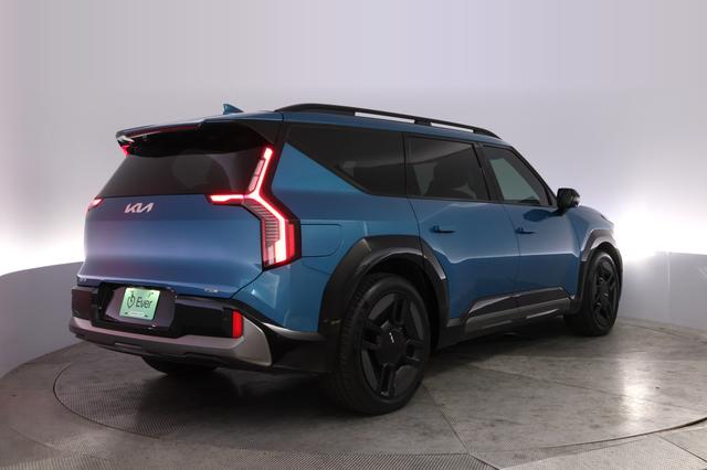 2024 Kia EV9 — photo 2 of 24