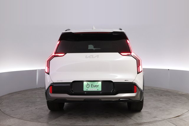 2024 Kia EV9 — photo 12 of 26