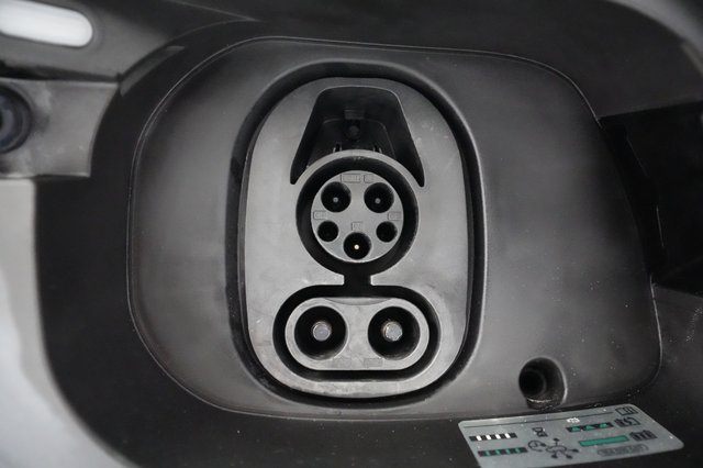 2021 Volkswagen ID.4 — photo 20 of 24