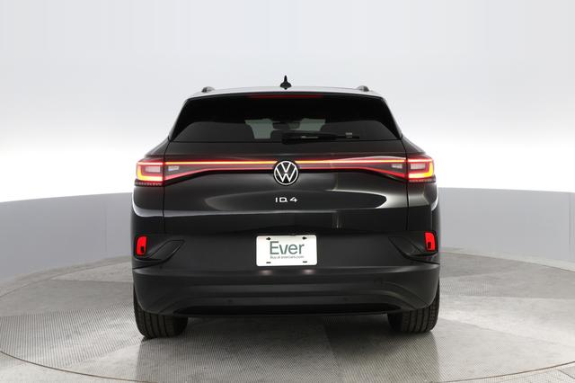 2021 Volkswagen ID.4 — photo 9 of 24