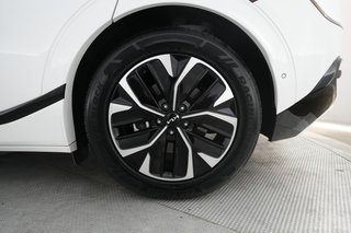 2024 Kia EV6 — photo 7 of 21