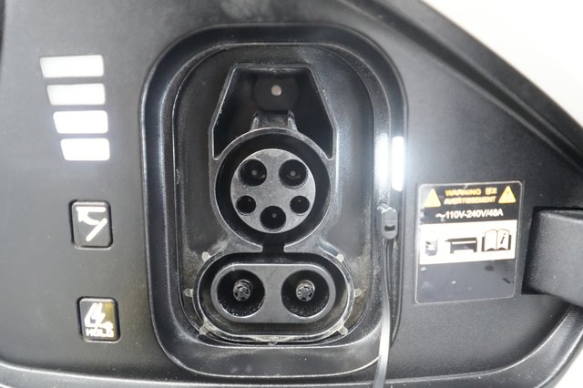 2024 Kia EV6 — photo 8 of 21