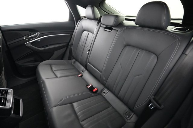 2024 Audi Q8 e-tron — photo 19 of 23