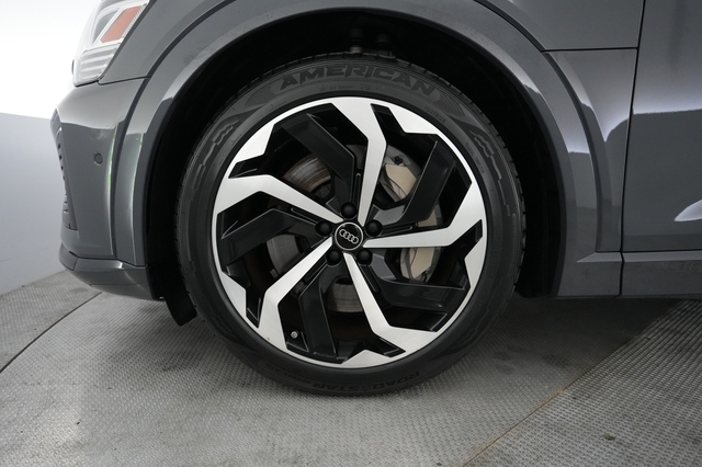 2024 Audi Q8 e-tron