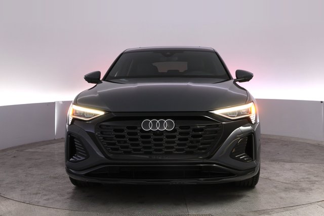 2024 Audi Q8 e-tron — photo 9 of 23