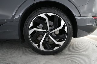 2024 Audi Q8 e-tron — photo 7 of 23