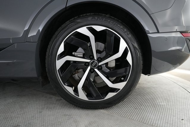 2024 Audi Q8 e-tron — photo 7 of 23