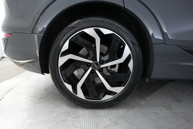 2024 Audi Q8 e-tron