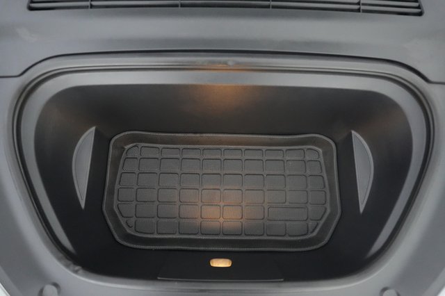 2022 Tesla Model Y — photo 20 of 22