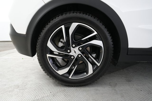 2023 Chevrolet Bolt EV — photo 17 of 23