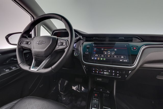 2023 Chevrolet Bolt EV — photo 20 of 23