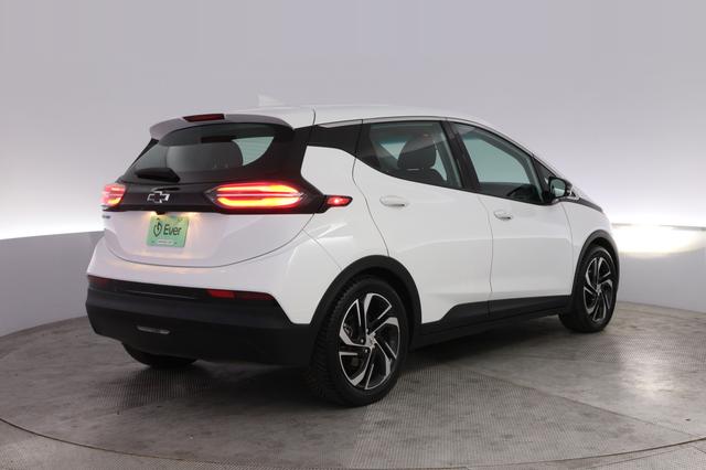 2023 Chevrolet Bolt EV — photo 2 of 23