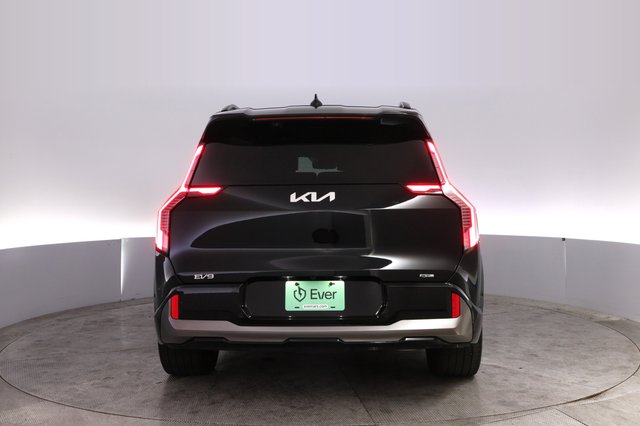 2024 Kia EV9 — photo 12 of 23