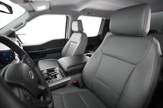 2022 Ford F-150 Lightning — photo 3 of 17
