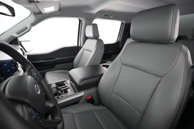 2022 Ford F-150 Lightning — photo 3 of 17