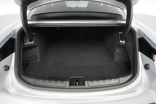2022 Porsche Taycan — photo 6 of 25