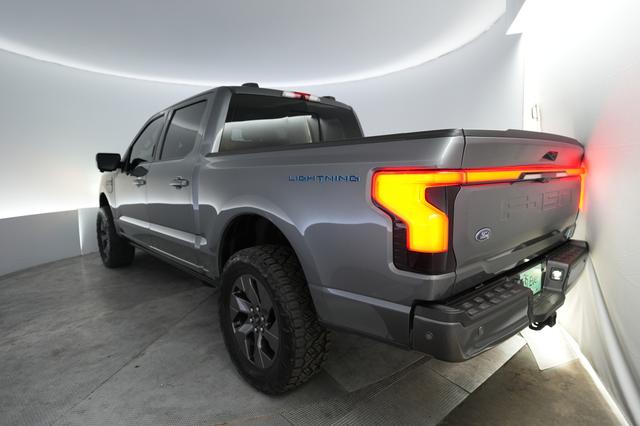 2023 Ford F-150 Lightning — photo 2 of 15