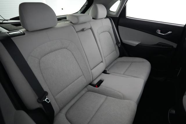 2023 Hyundai Kona Electric — photo 4 of 28