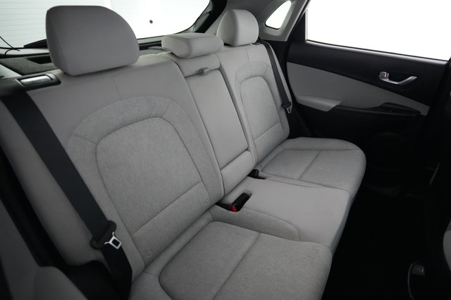 2023 Hyundai Kona Electric — photo 4 of 28