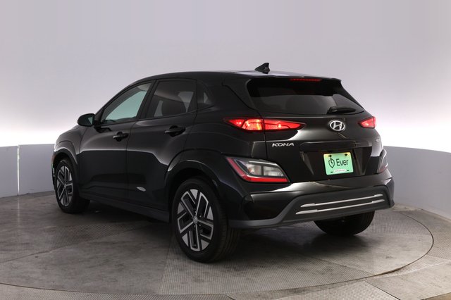 2023 Hyundai Kona Electric — photo 13 of 28