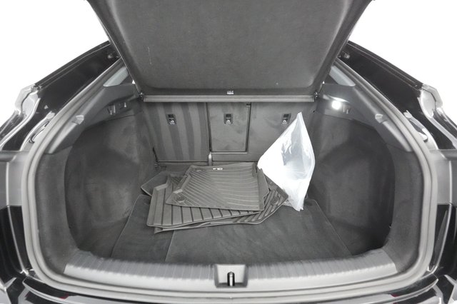 2023 Audi Q4 e-tron — photo 22 of 27