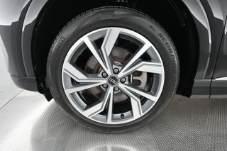2023 Audi Q4 e-tron — photo 13 of 27