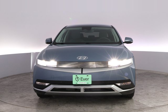2024 Hyundai IONIQ 5 — photo 9 of 21
