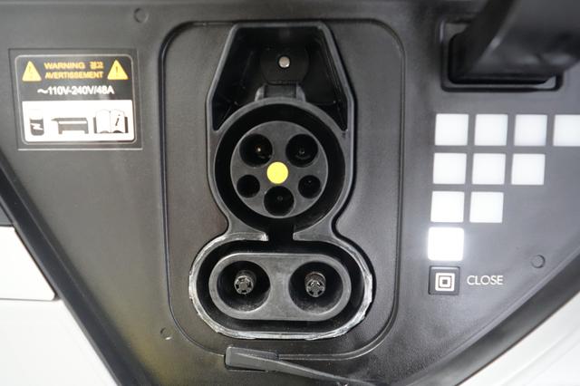 2024 Hyundai IONIQ 5 — photo 8 of 26