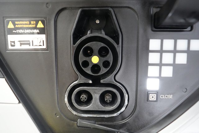 2024 Hyundai IONIQ 5 — photo 8 of 26
