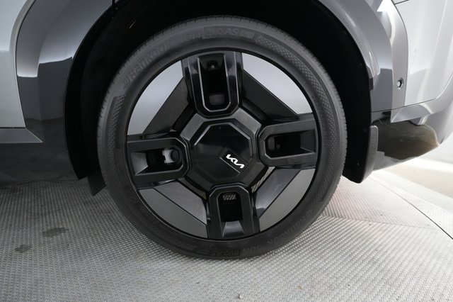 2024 Kia EV9 — photo 7 of 29