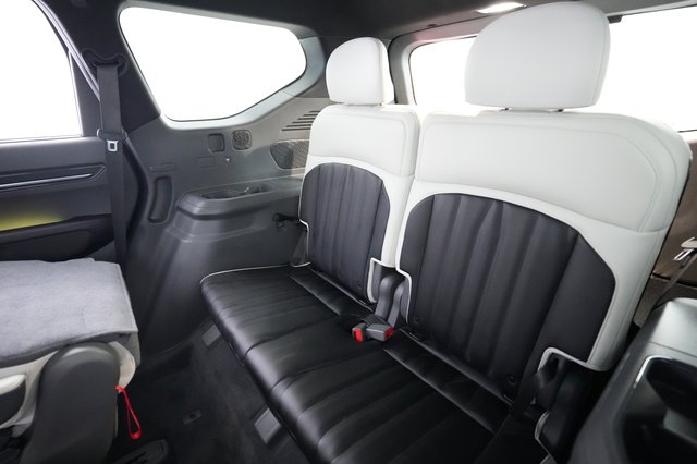 2024 Kia EV9 — photo 20 of 29