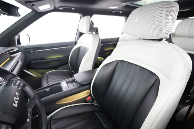 2024 Kia EV9 — photo 3 of 29