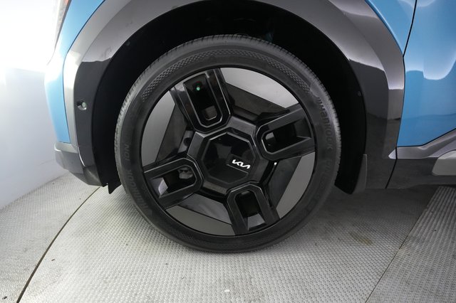 2024 Kia EV9 — photo 15 of 23