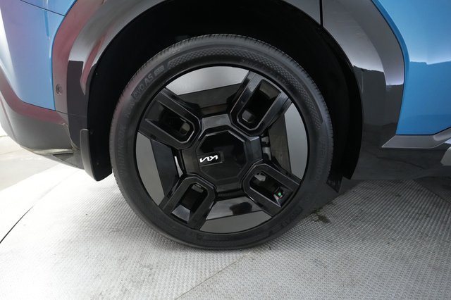 2024 Kia EV9 — photo 17 of 23