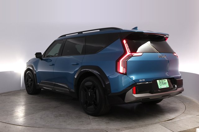 2024 Kia EV9 — photo 13 of 23
