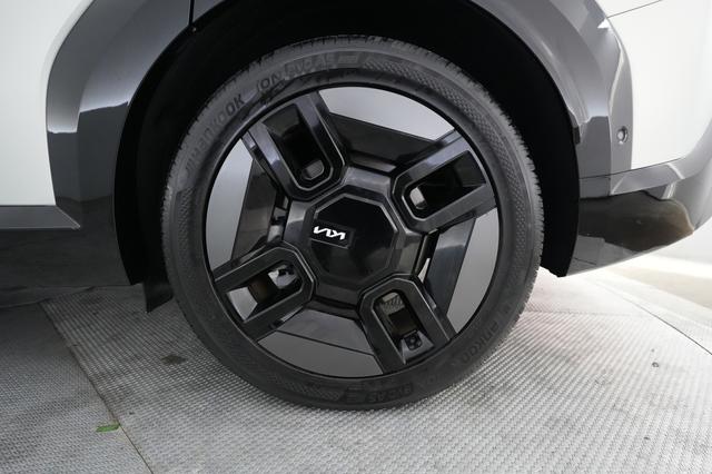2024 Kia EV9 — photo 7 of 23