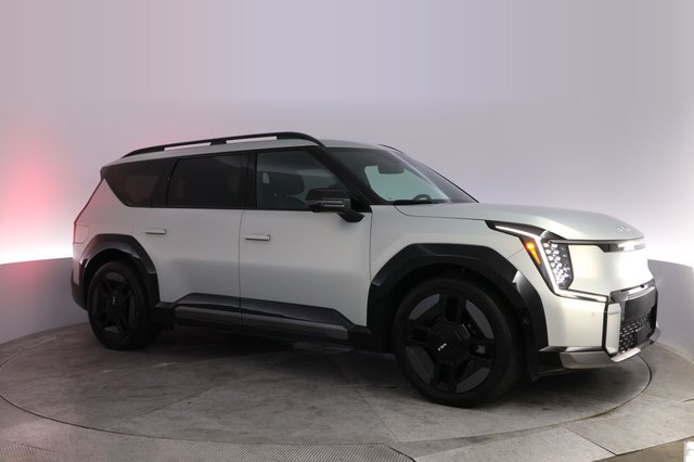 2024 Kia EV9 — photo 11 of 23