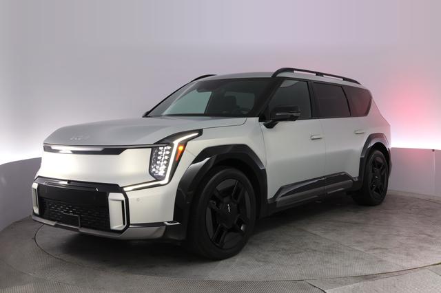 2024 Kia EV9 — VIN KNDAEFS54R6031649