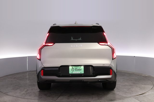 2024 Kia EV9 — photo 12 of 23