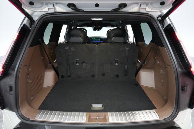 2024 Kia EV9 — photo 6 of 23