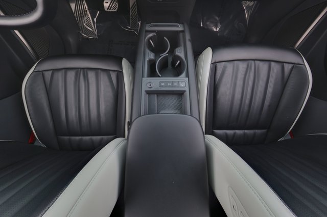 2024 Kia EV9 — photo 23 of 25