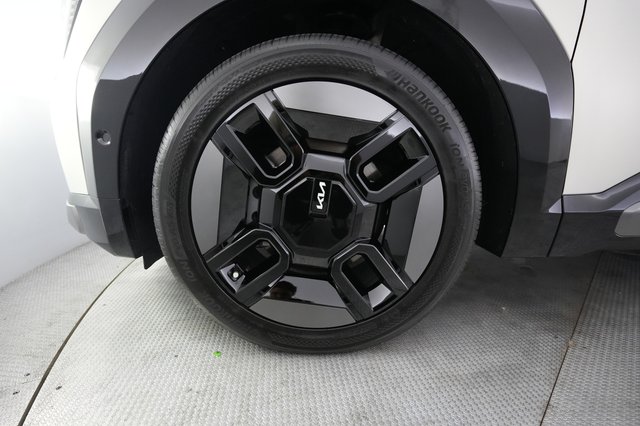 2024 Kia EV9 — photo 15 of 25