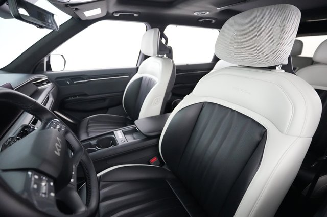 2024 Kia EV9 — photo 3 of 27