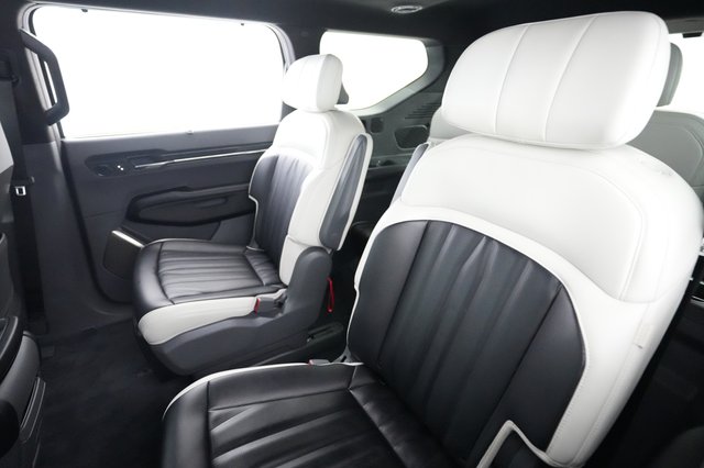 2024 Kia EV9 — photo 19 of 27