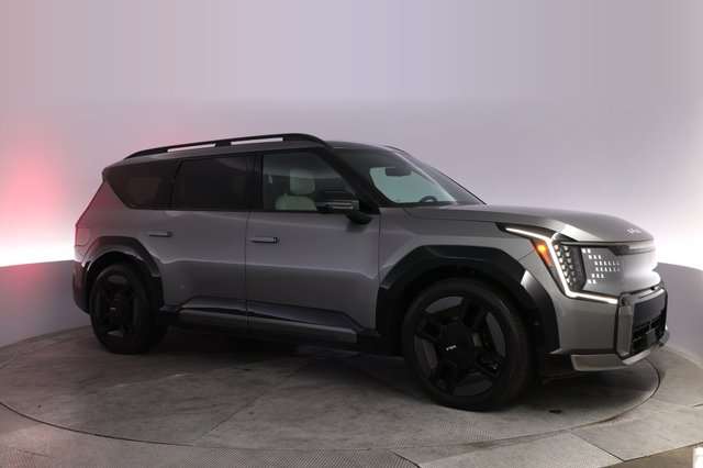 2024 Kia EV9 — photo 11 of 27