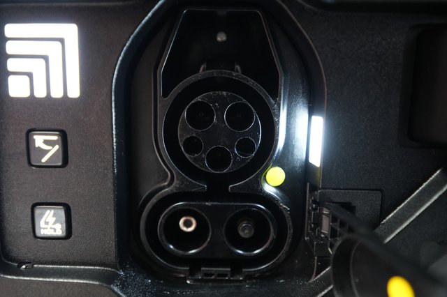 2024 Kia EV9 — photo 8 of 27