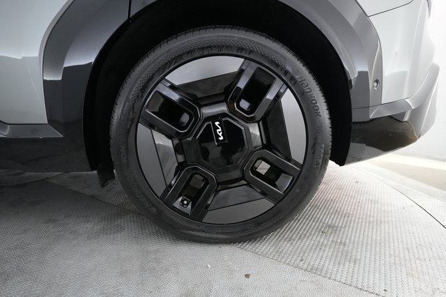 2024 Kia EV9 — photo 7 of 27