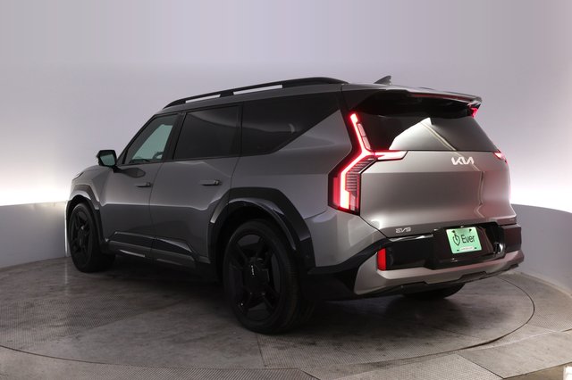 2024 Kia EV9 — photo 13 of 27